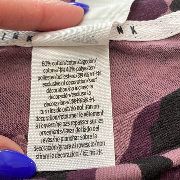 2 for $20 Victoria’s Secret Pink tee - Picture 4 of 5